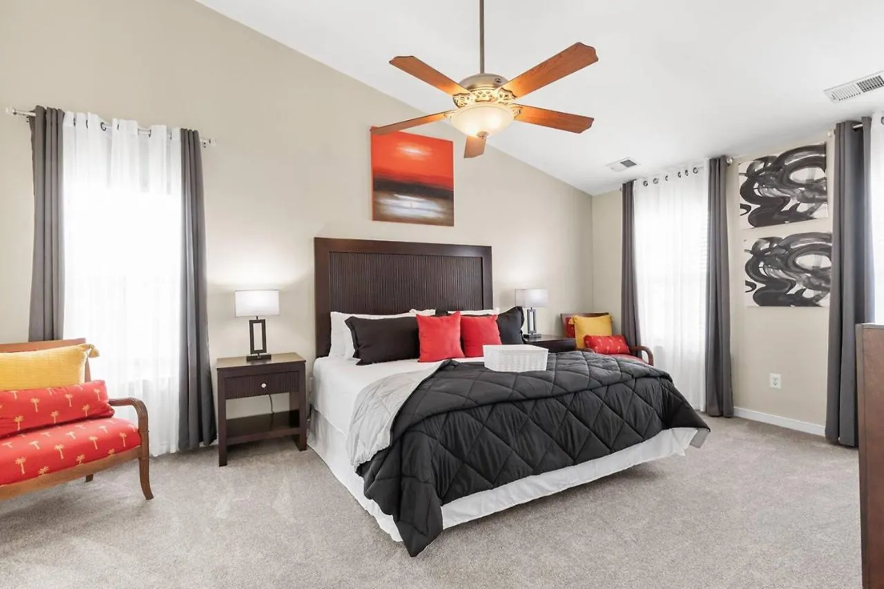 Holiday home Royal Retreat: Luxurious House With 4 King Beds! Villa Richmond United States
