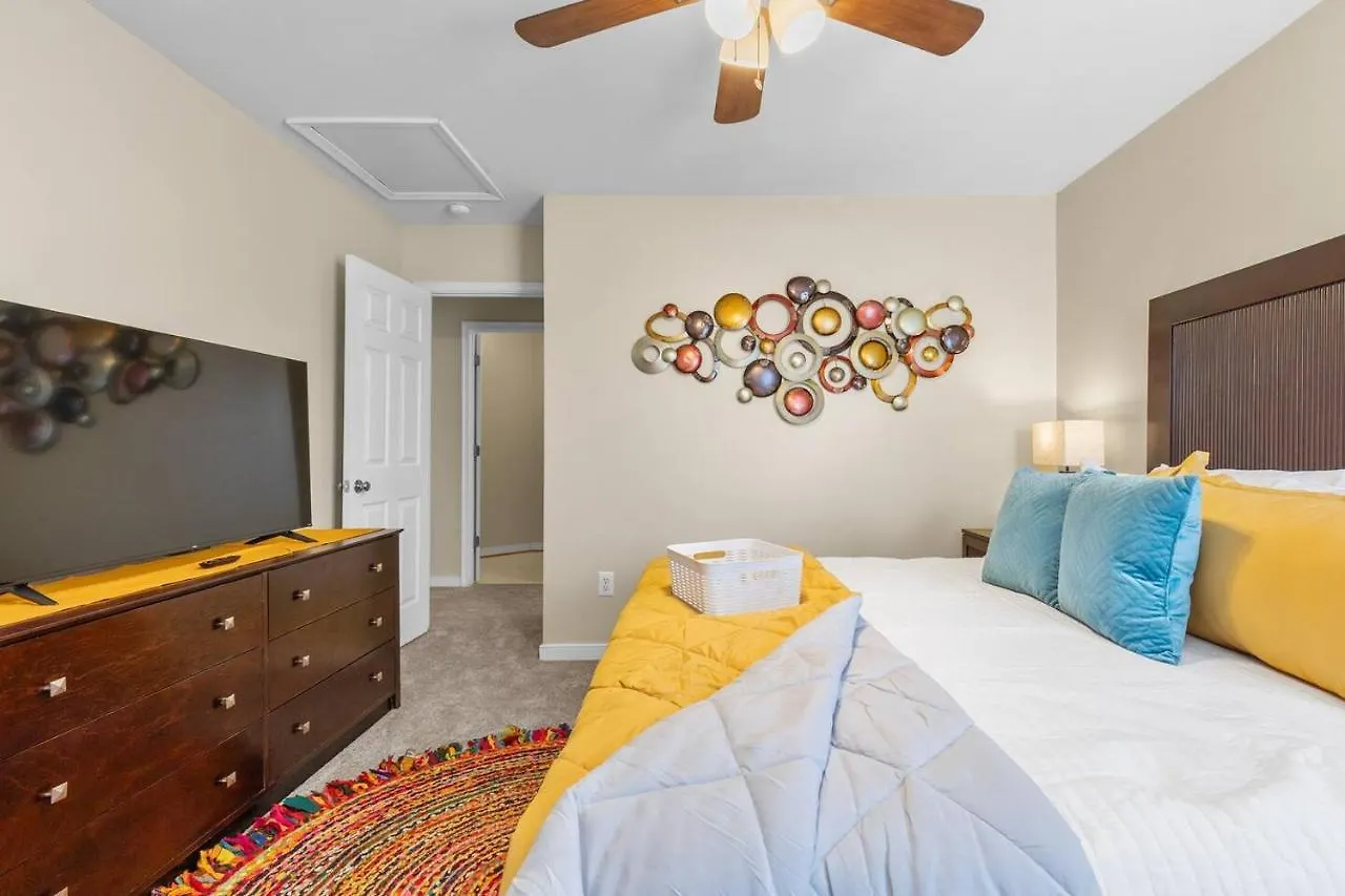 Royal Retreat: Luxurious House With 4 King Beds! Villa Richmond