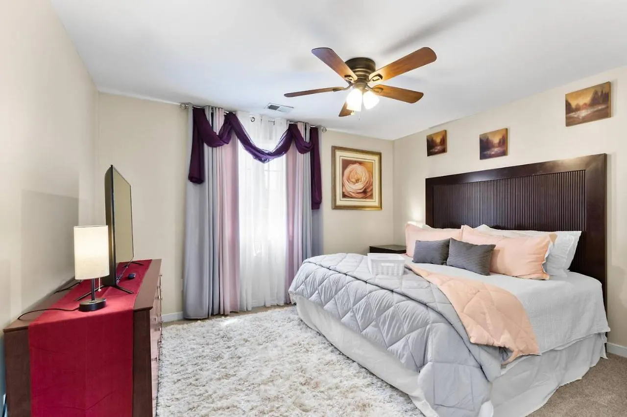 بيت للعطل فيلا Royal Retreat: Luxurious House With 4 King Beds! ريتشموند